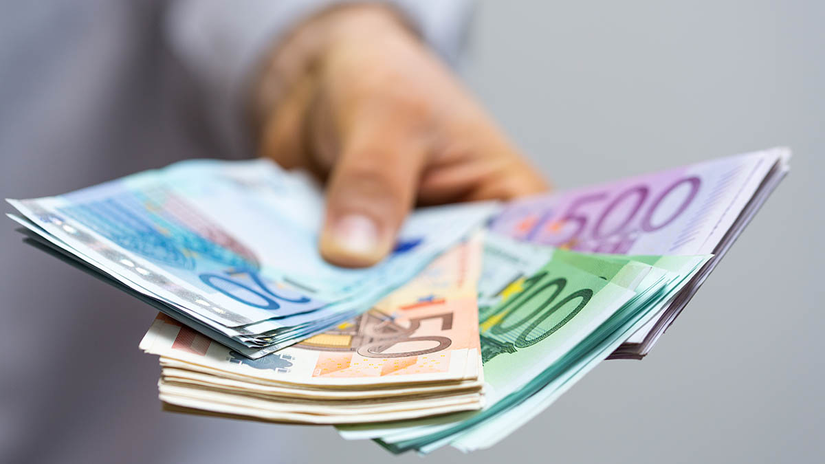 Bares Geld